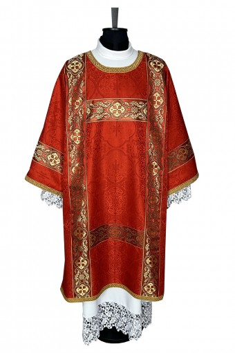 Dalmatic 371