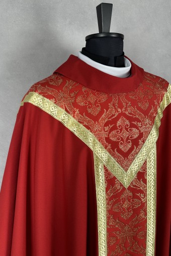 Chasuble 143 Cowl neck