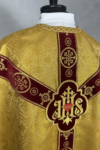 Golden Conical chasuble 1
