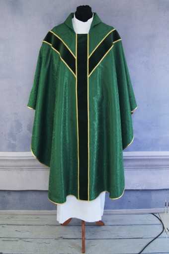 Chasuble 217a avec un col