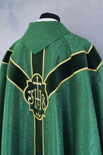 Chasuble 217a avec un col