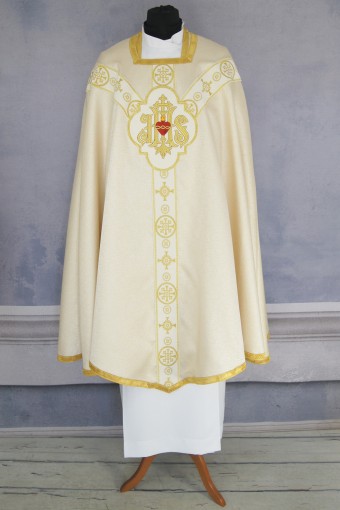 Light-Golden Conical chasuble 1