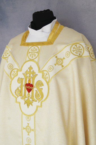 Light-Golden Conical chasuble 1