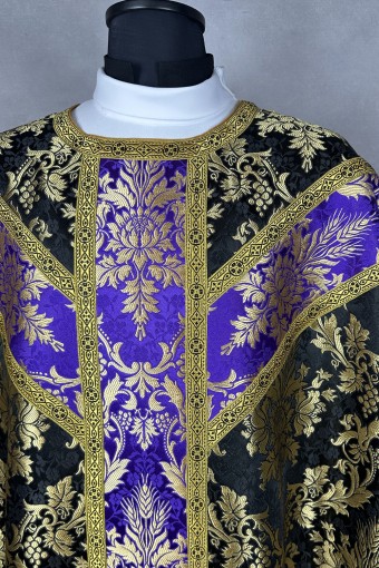Chasuble 442 - semi-gotique
