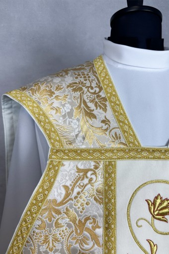 Roman Chasuble 446