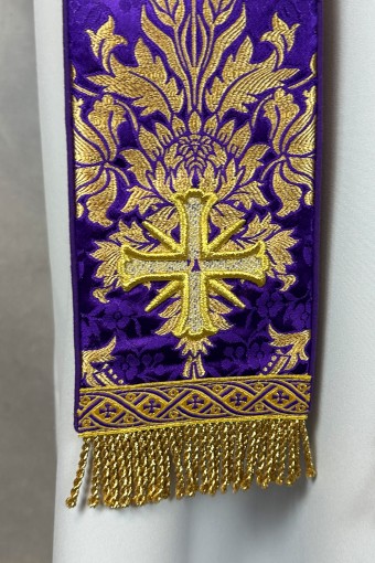 Semi-gothic Chasuble 450