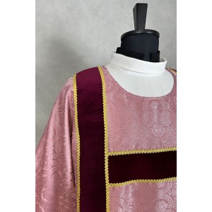 Dalmatic 142d-2