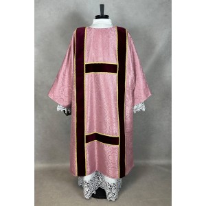 Dalmatic 142d-2
