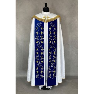 Set bestehend aus 20d-2 Chormänteln + liturgischem Schleier
