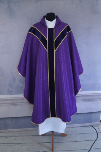 Chasuble 217a avec un col