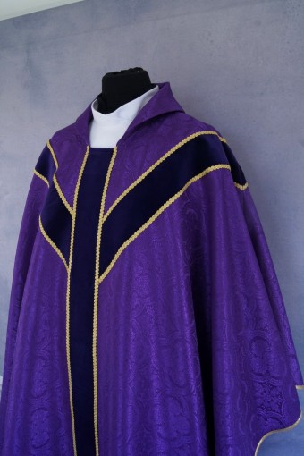 Chasuble 217a avec un col